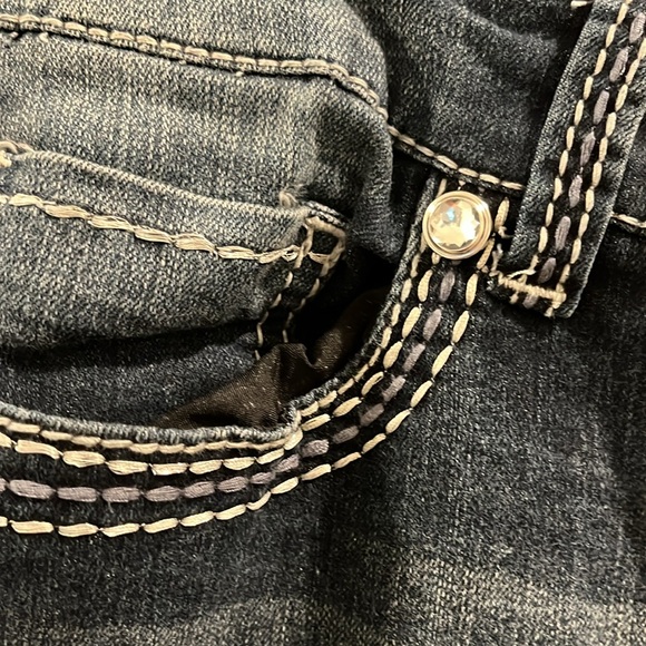 Seven7 Luxe Women’s Jeans size 18. Tulip shape leg NWT - Picture 4 of 8